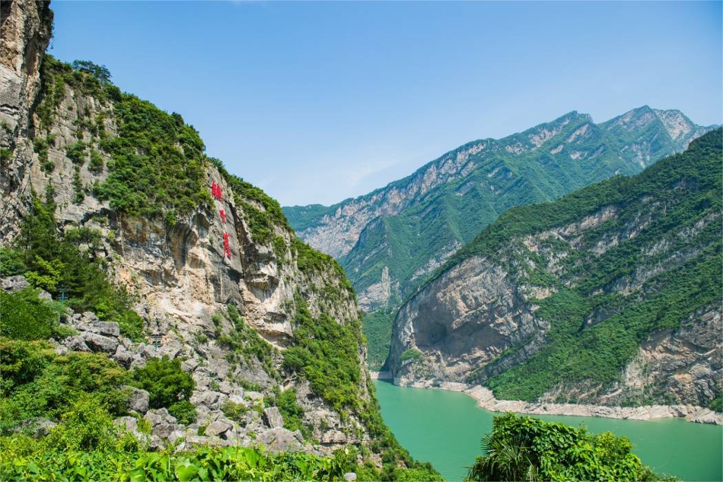 萌翻了！火爆全网的"小狗山"是真的，不是P的！紧急提醒
