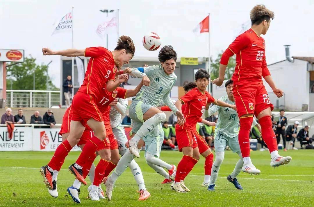 中国U16儿童节献礼，对阵澳洲，检验高强度对抗下的战术执行力