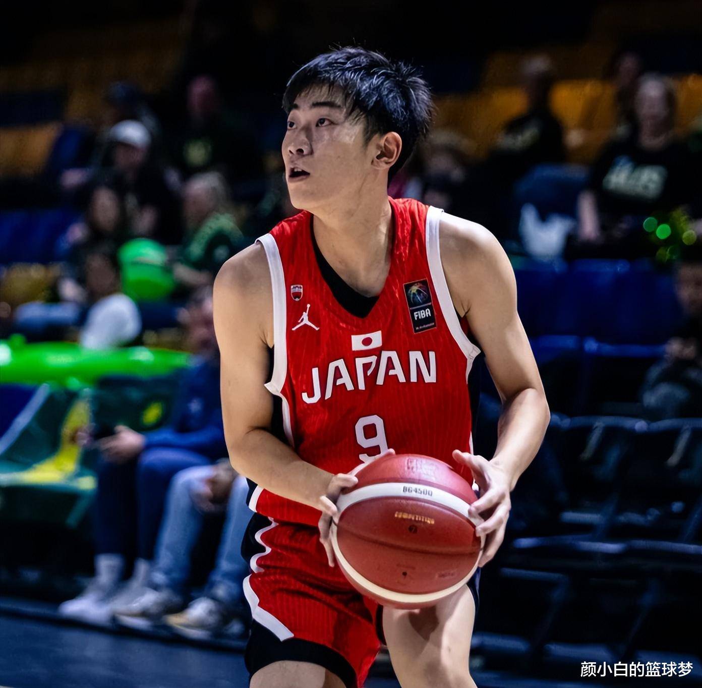 U16男篮亚洲杯：苏拉绝杀新西兰拒日本18分逆转1.63米越圭司243