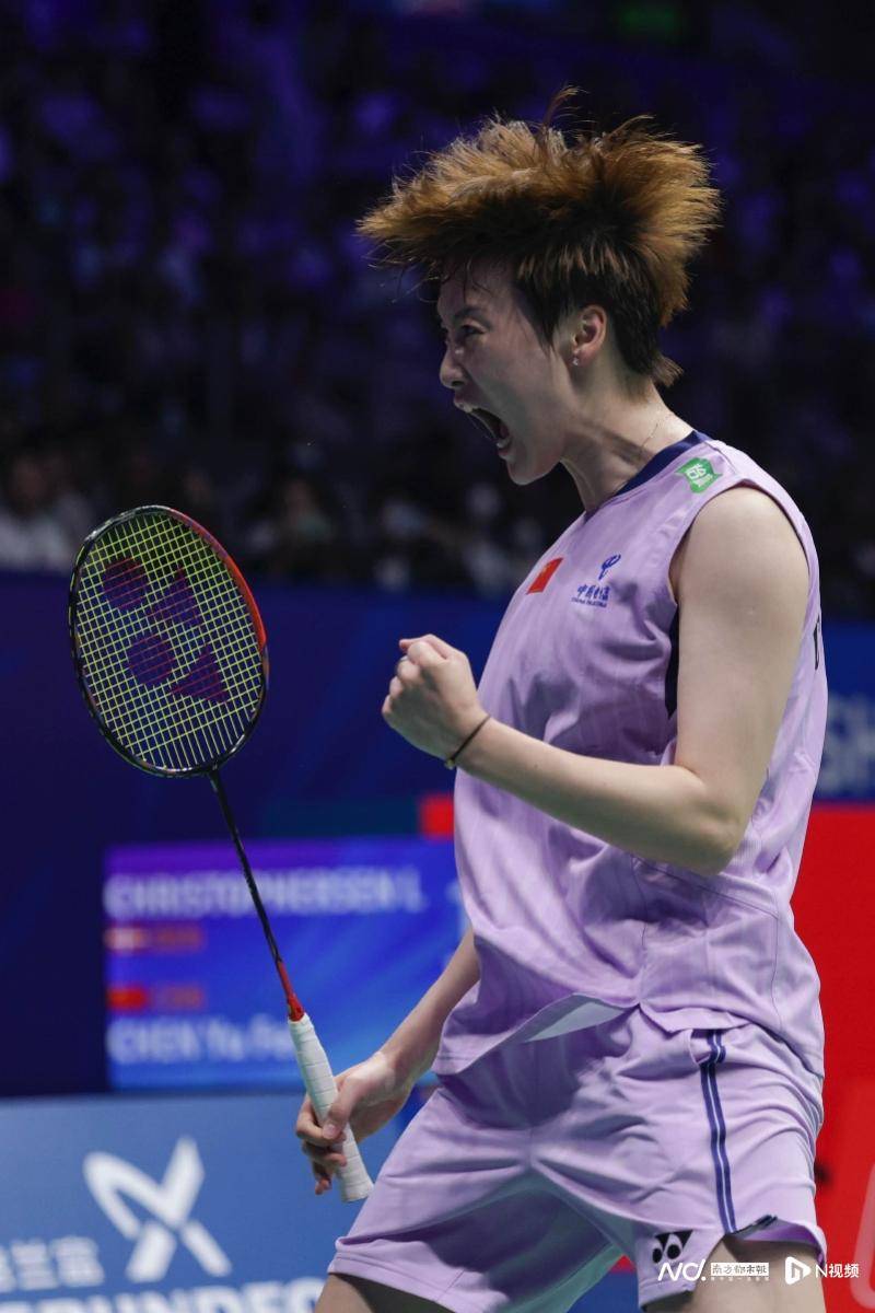 中国羽毛球大师赛16强战，国羽五项锁定11个八强席位