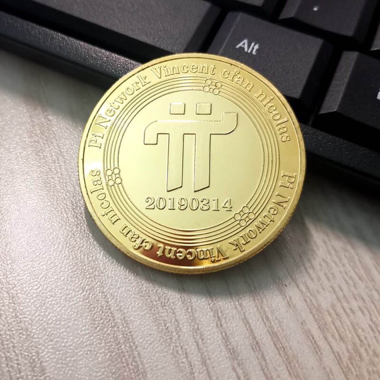 sui币(碎冰蓝玫瑰花语)